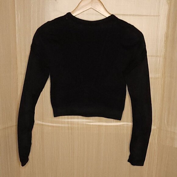 Fabletics Black Cropped Long Sleeve Compression Shirt Medium - Picture 2 of 7